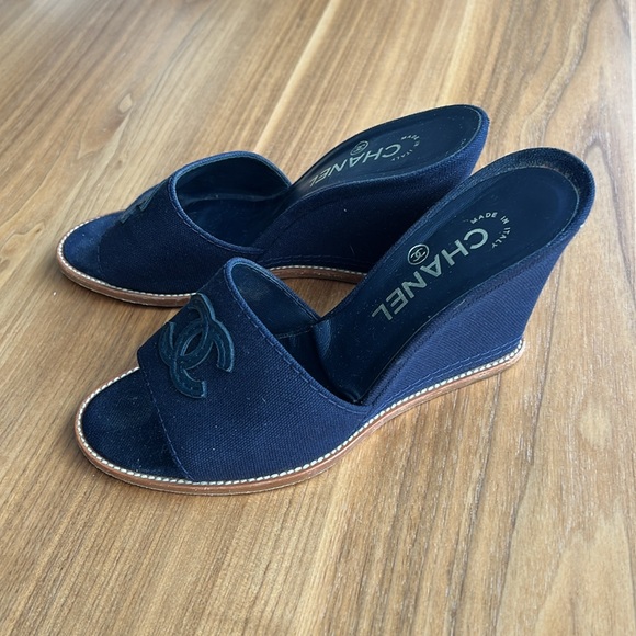 Chanel wedges - Picture 3 of 8